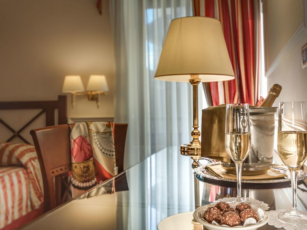 Palazzo Cardinal Cesi Hotel Roma Ngoại thất bức ảnh